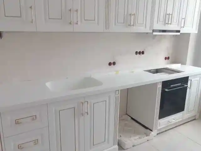 Санги сунъи акрилй, Душанбе