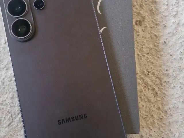 Samsung Galaxy S26 Ultra, Хуҷанд