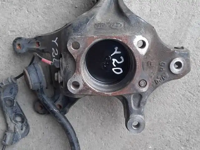 Кулак от Hyundai Sonata YF, Худжанд