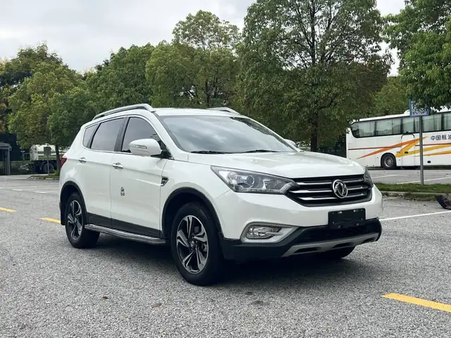 Dongfeng L7