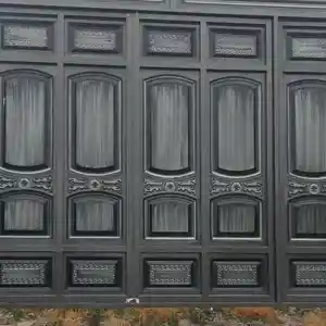 Дарвозаи оҳанин, Худжанд