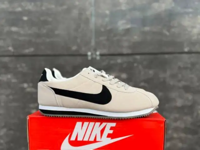 Кроссовки Nike, Душанбе