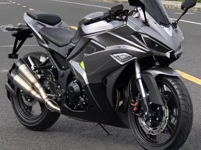 Мотоцикл Honda CBR 400, Душанбе