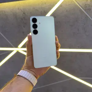 Samsung galaxy S 25 plus, Худжанд
