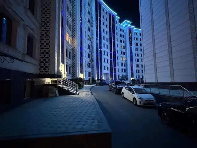 3-комн. квартира, 4 этаж, 76 м², Сомони, Душанбе