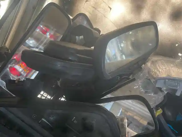 Задний вид на Opel Astra, Худжанд