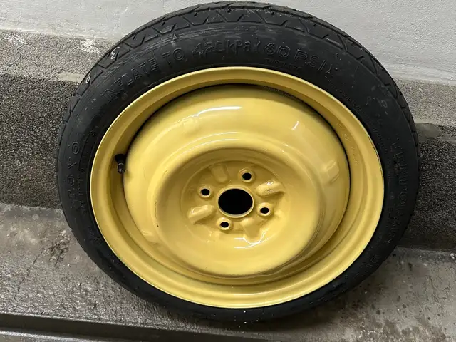Диск и покрышка R15 Fielder Axio, Душанбе