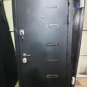 Входная дверь, Душанбе