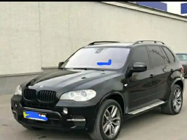 Лобовое стекло фиолетовое на BMW X5, Душанбе