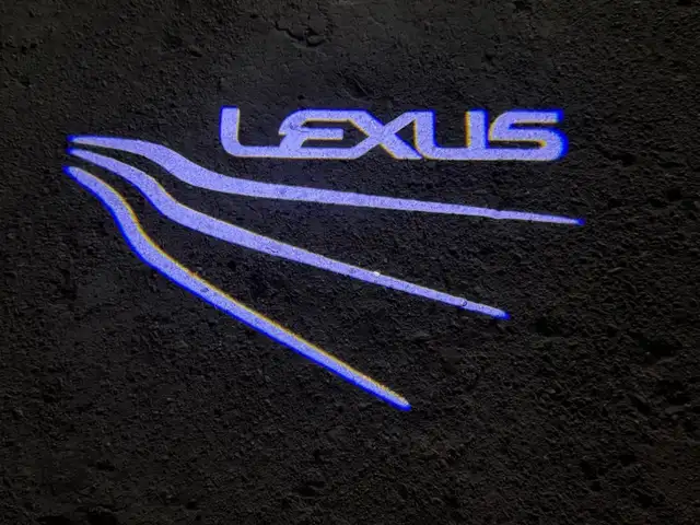 Логотип на двери Lexus, Душанбе