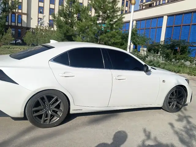 Lexus IS series