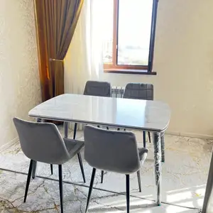 Стол и стул, Душанбе