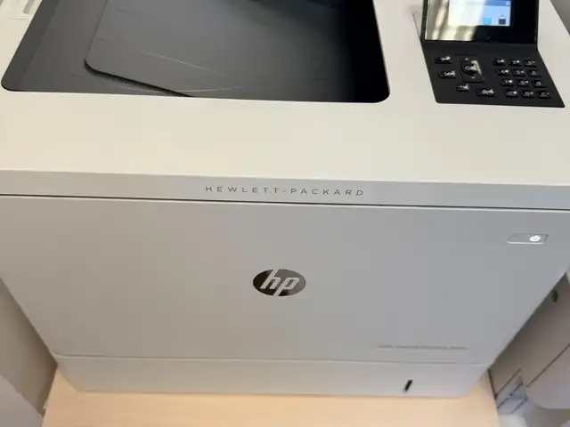 Цветной принтер HP Color Laser Jet Enterprise M553, Душанбе