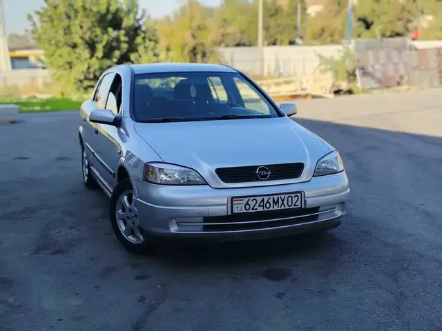Opel Astra J