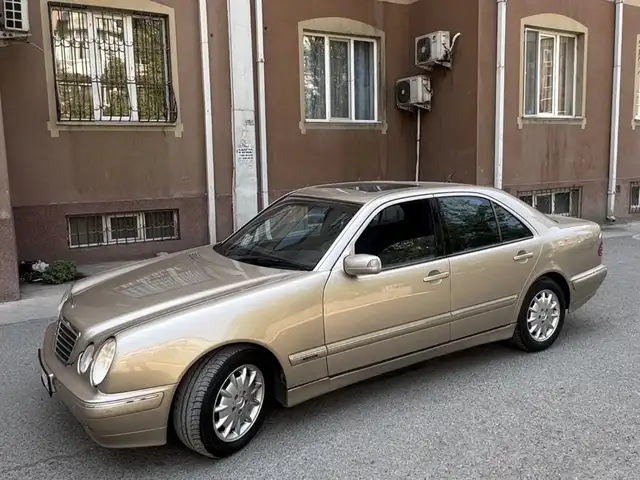 Mercedes-Benz E class
