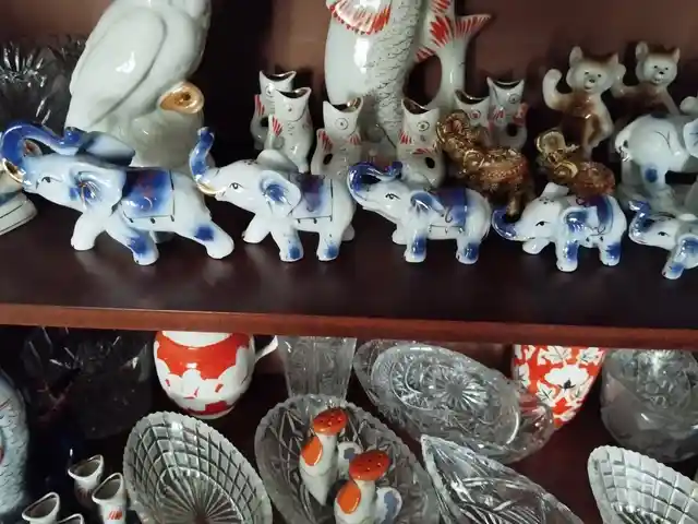 Фарфоровые слоники, Душанбе