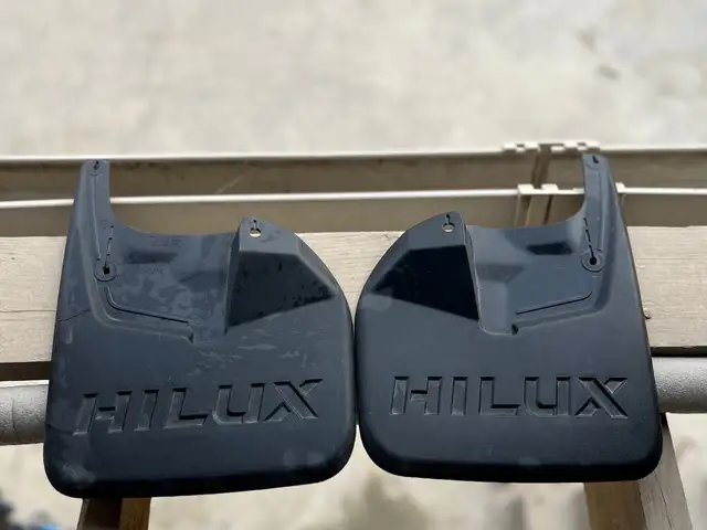 Брызговик от Toyota Hilux, Душанбе