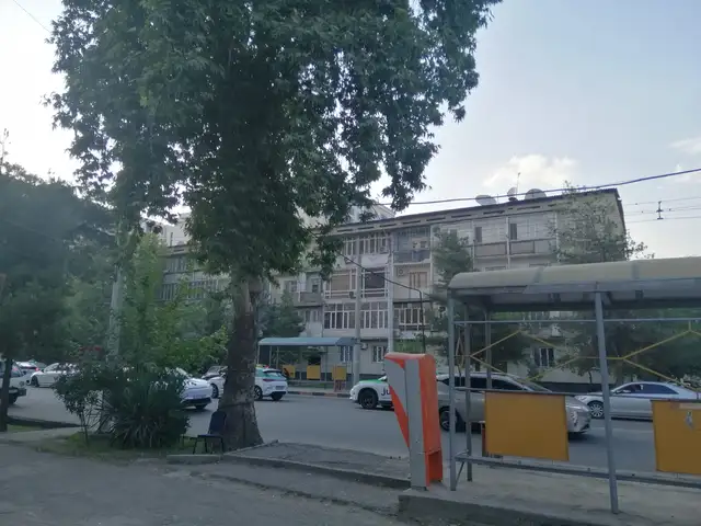 Комната в 2-комн. квартире, 2 этаж, 55м², Район Фирдавси, Душанбе
