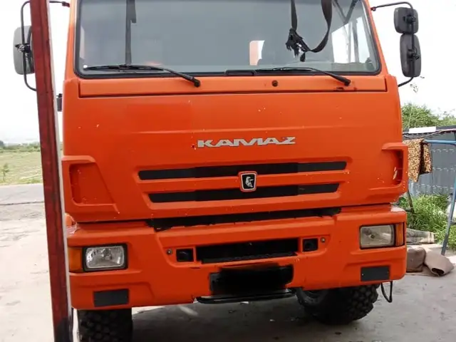 Автоцистерна Kamaz, 2014, Душанбе