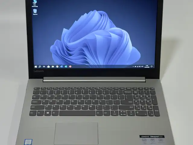 Ноутбук Lenovo Ideapad 330 i5-8gen, Худжанд