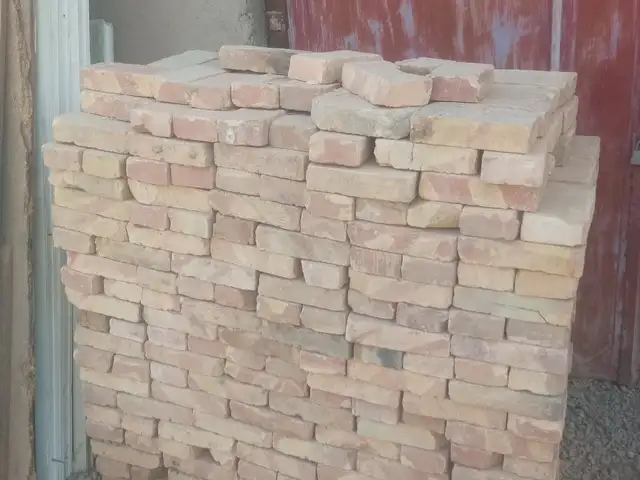 Кирпич, Душанбе