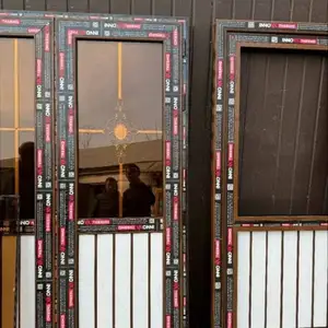 Окно и дверь, Душанбе