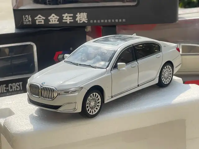 Машинка BMW 7 series G12, Худжанд