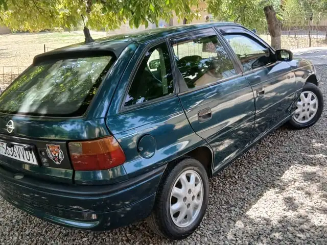 Opel Astra F