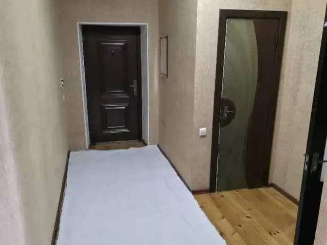3-комн. квартира, 2 этаж, 80м², 20 мкр, Худжанд