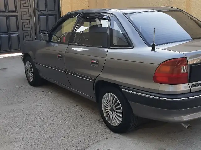 Opel Astra F