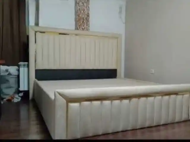 Двуспальная кровать, Душанбе
