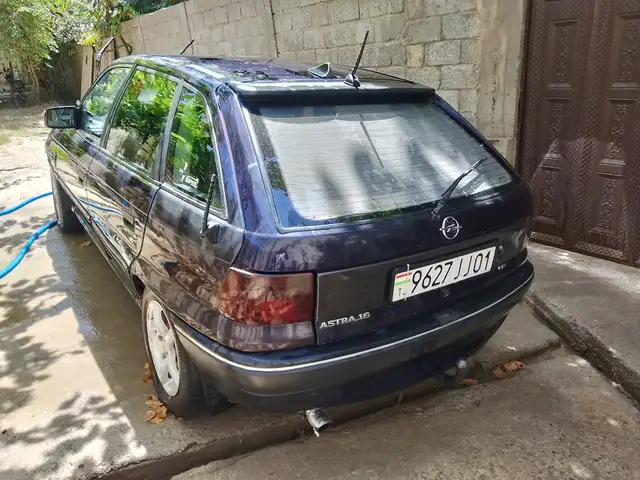 Opel Astra F