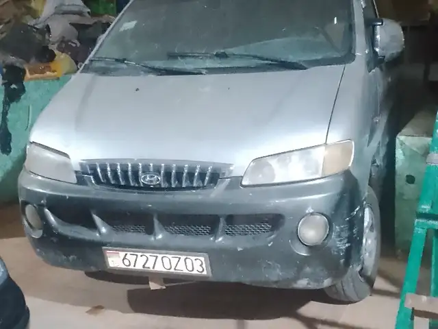 Микроавтобус Hyundai Starex , 2000 на запчасти, Ваҳдат