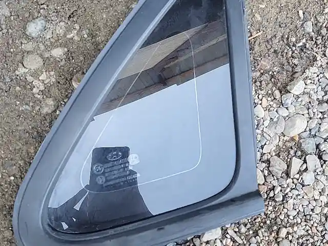 Стекло на Hyundai Avante HD, Худжанд