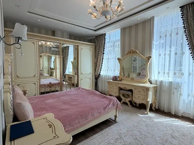 5-комн. квартира, 2 этаж, 250 м², Шохмансур, Душанбе