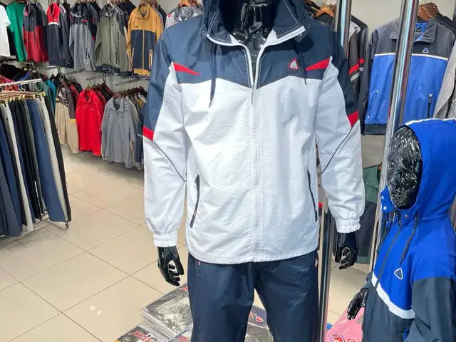 Спортивный костюм, Душанбе