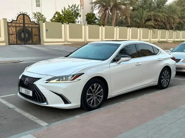 Lexus ES series