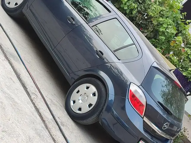 Opel Astra H