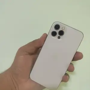 Apple IPhone 12 pro, Худжанд