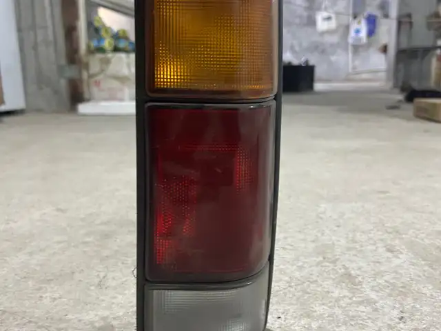 Стоп сигнал Nissan Datsun, Хуҷанд