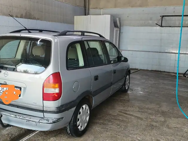 Opel Zafira