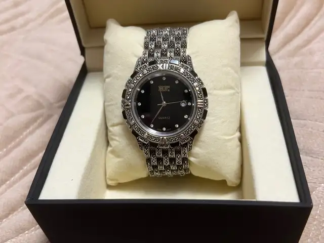 Часы Quartz, Душанбе