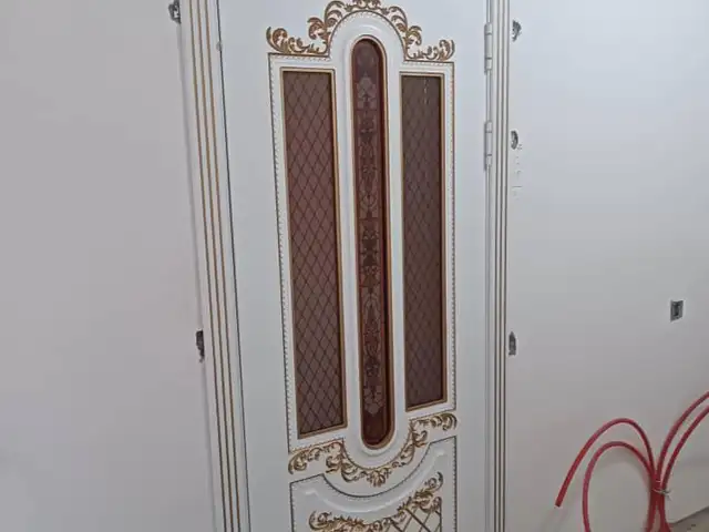 Дверь, Душанбе