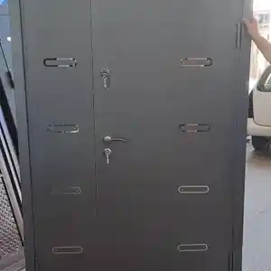 Железная дверь, Душанбе