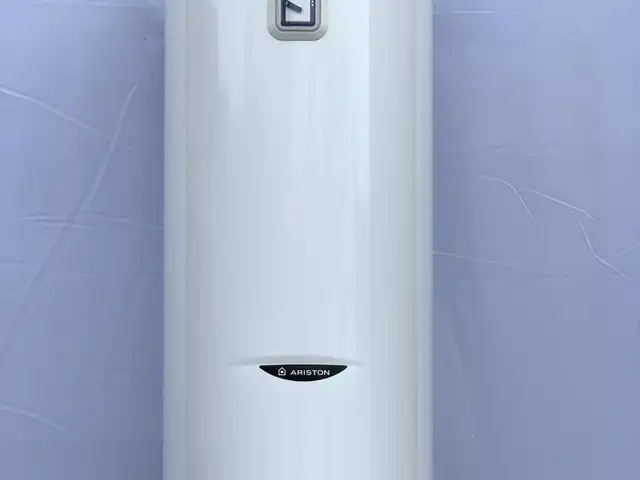 Водонагреватель Ariston 80л, Душанбе