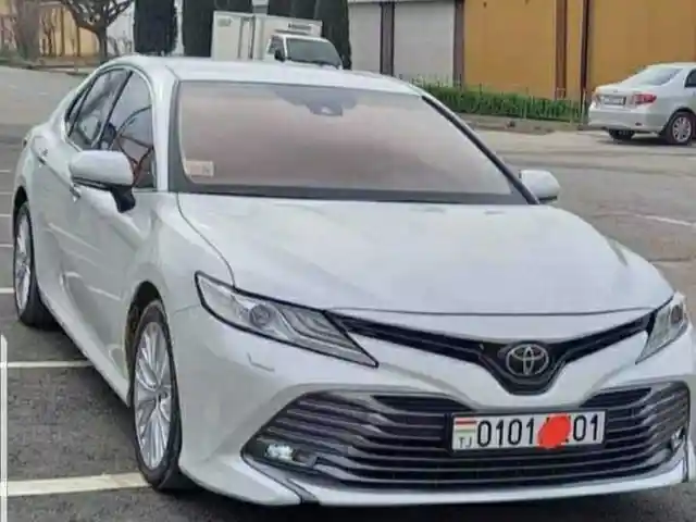 Лобовое стекло йодовое для Toyota Camry 6, Душанбе