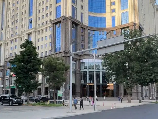 3-комн. квартира, 8 этаж, 135 м², н.Исмоили Сомони,Шохпалас-Цум, Душанбе