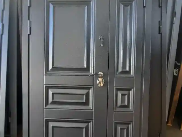 Железная дверь, Душанбе