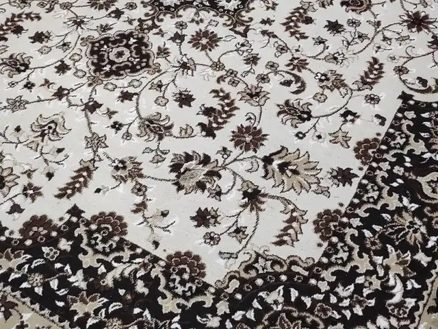 Ковёр, Исфара