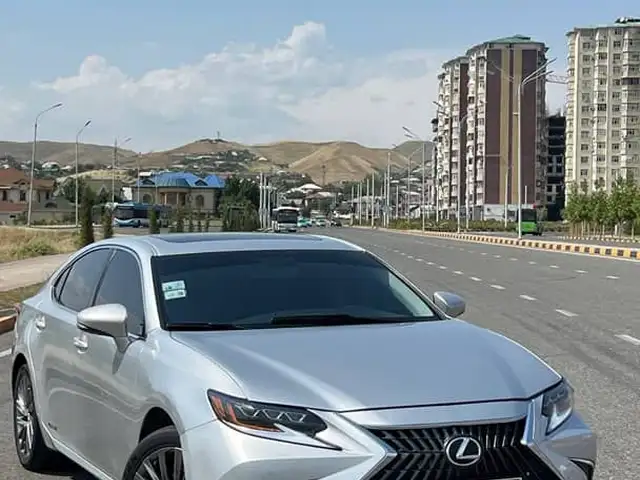 Lexus ES series